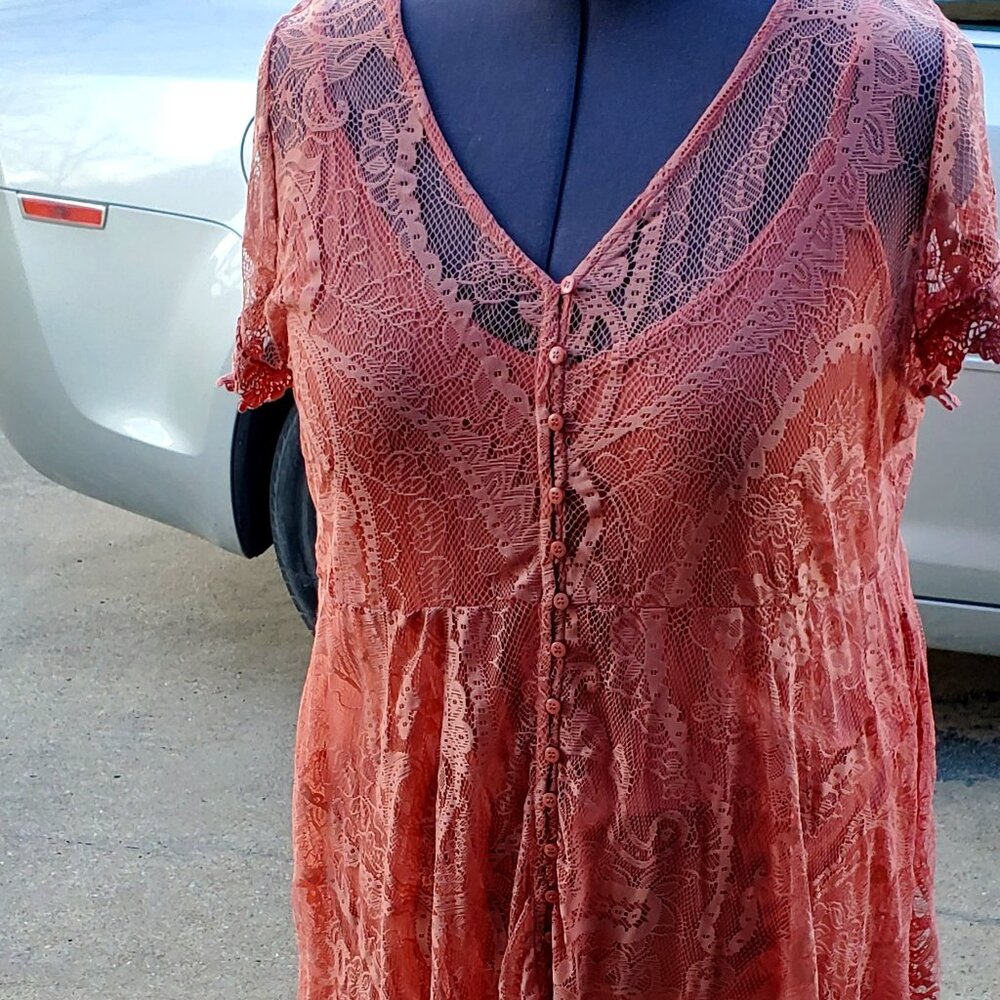 Torrid sz 4 NWOT Slip Lacy Dress